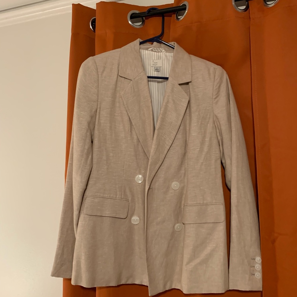 TARGET: A NEW DAY, beige blazer